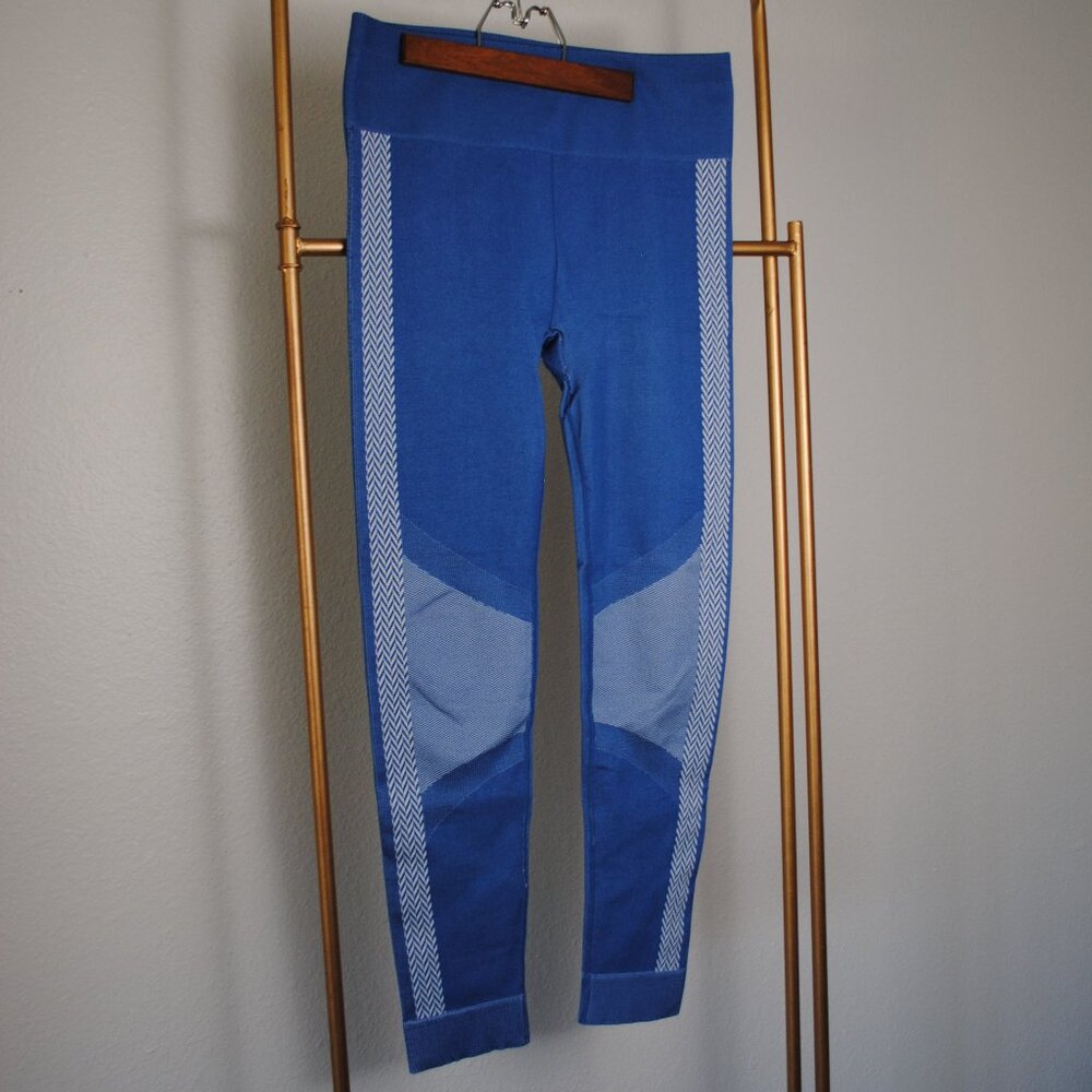 Fabletics Lean Design Leggings